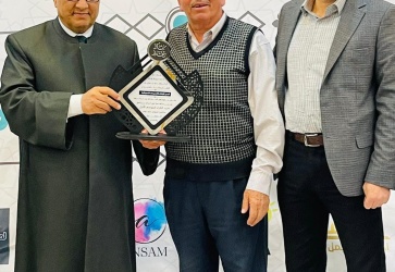 سماحة الشيخ حاتم البكري وزير الأوقاف والشؤون الدينية خلال تكريم الفائزين في مسابقة برنامج " سيد القراء " الموسم الأول يوم أمس الأربعاء وذلك بالتعاون مع إذاعة عروبة والتي أقيمت خلال شهر رمضان المبارك.