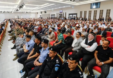 شارك رئيس دولة فلسطين محمود عباس، مساء اليوم الأربعاء، في الاحتفال بإحياء ذكرى المولد النبوي الشريف، الذي أقيم في مقر الرئاسة بمدينة رام الله.