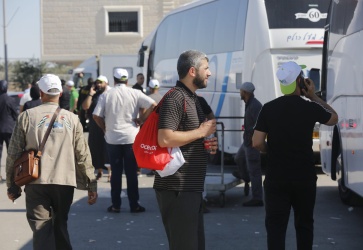 انطلاق القافلة الأولى من حجاج بيت الله الحرام