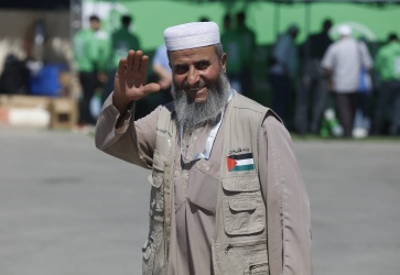 انطلاق القافلة الأولى من حجاج بيت الله الحرام
