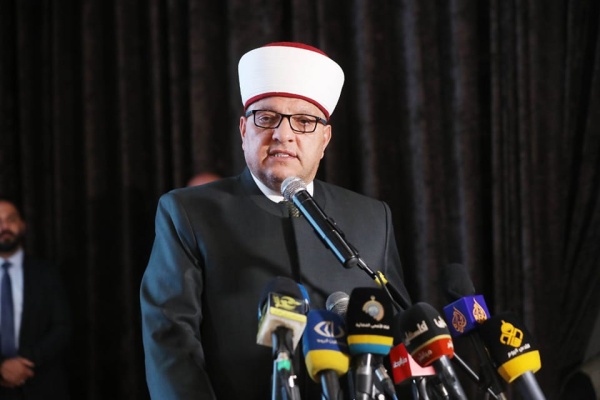خلال مشاركة سماحة الشيخ حاتم البكري وزير الأوقاف والشؤون الدينية في المؤتمر الوطني الإجتماعي " وحدة نسيج مجتمعنا وتعزيز السلم الأهلي والأمن الإجتماعي " والذي تنظمه الهيئة الفلسطينية لحملة الدكتوراة في الوظيفة العمومية.
