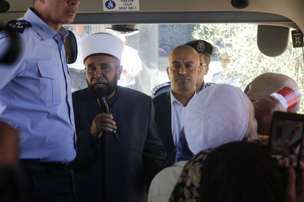 انطلاق القافلة الأولى من حجاج بيت الله الحرام