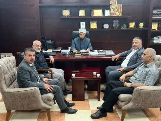 وزير الأوقاف " نجم  " يلتقي رئيس وأعضاء لجنة زكاة رام الله والبيرة المركزية 