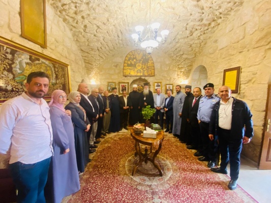 وزير الأوقاف يزور كنيسة المهد ومسجد عمر تأكيداً على التعايش الإسلامي المسيحي في بيت لحم 