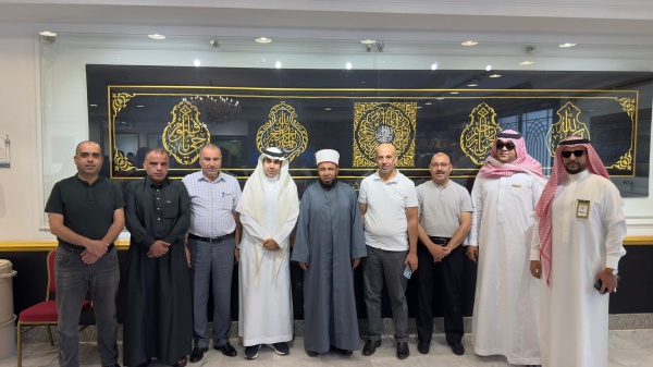 وزير الأوقاف يزور مجمع الملك عبد العزيز لكسوة الكعبة المشرفة بناءً على دعوة رسمية من وزارة الحج والعمرة السعودية