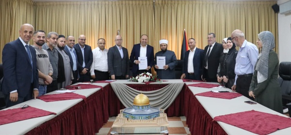 وزارة الأوقاف توقع اتفاقية مع شركة "Experts" لتطبيق نظام الأرشفة الإلكترونية والإدارة الرقمية