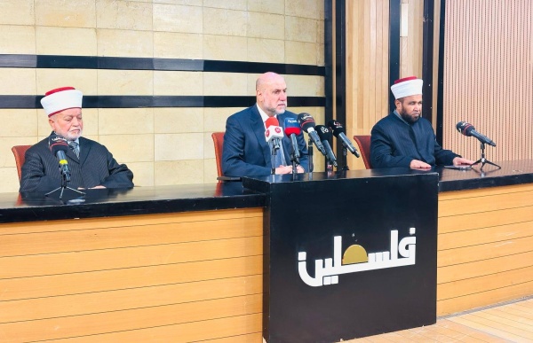 المرجعيات الدينية تستنكر انتهاكات الاحتلال في الحرم الإبراهيمي وتحذر من تداعياتها