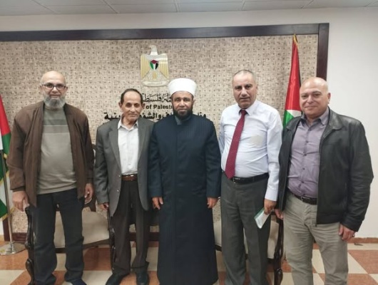 وزير الأوقاف يلتقي لجنتي زكاة طولكرم وطوباس ويشيد بجهودهما الخيرية